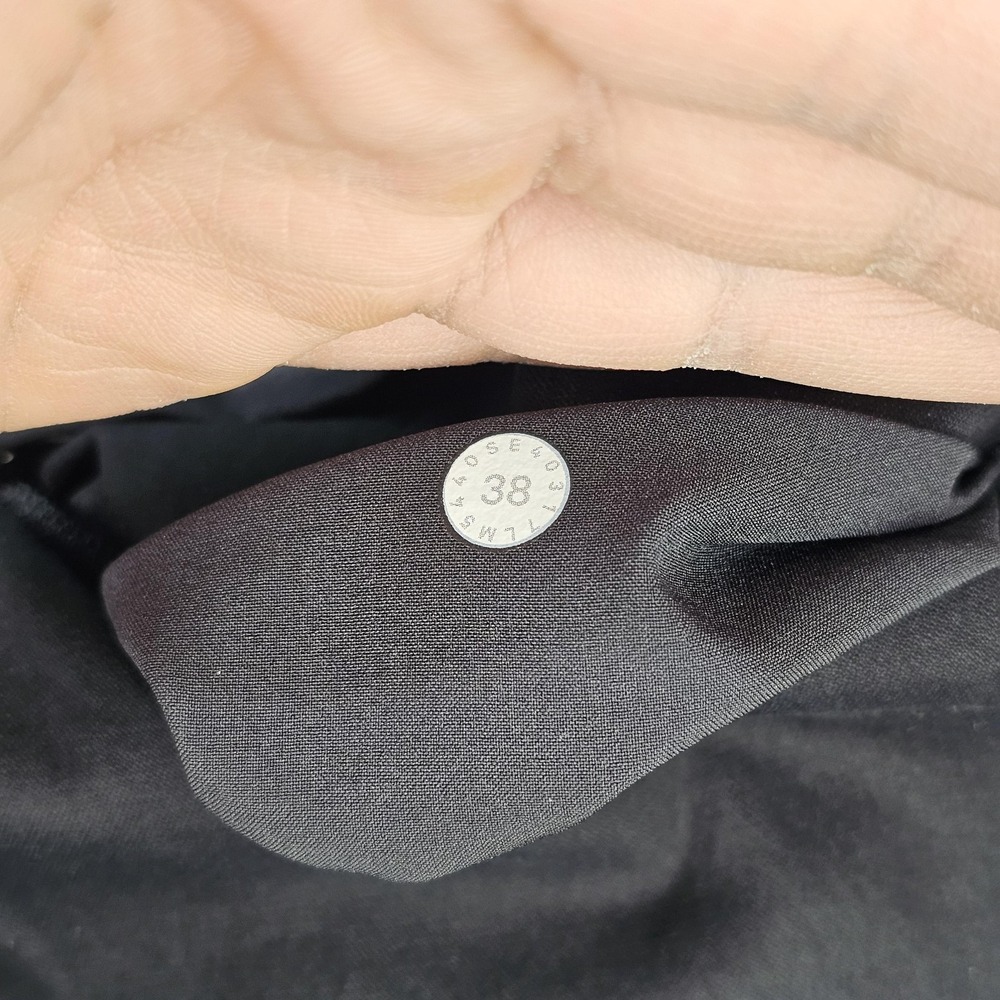 Lululemon Commission Pants Mens 38x34 Black Classic Stretch Chino Golf M5440S - Picture 4 of 12